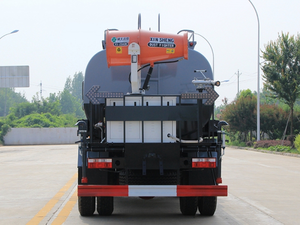 國(guó)六東風(fēng)D9 12-14噸 噴霧車