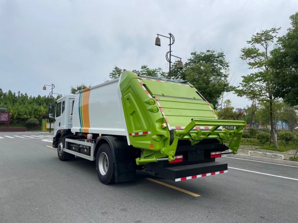 東風(fēng)D9純電動壓縮垃圾車